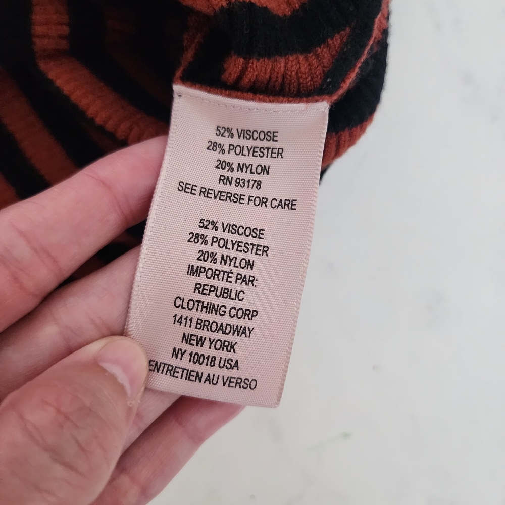 Philosophy Black and Brown Crew Neck Sweater with Modern Design - Picture 11 of 12
